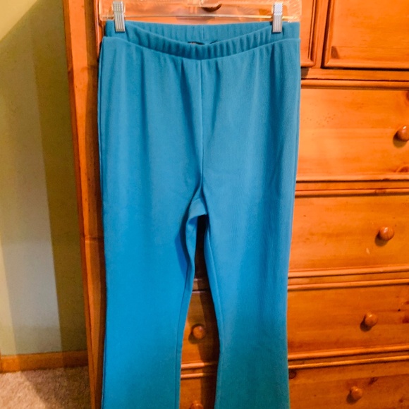 NY& Company - Picture 1 of 7